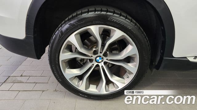BMW X6 2018 — Şəkil 14/20