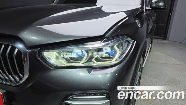 BMW X5 2021 — Photo 12/36