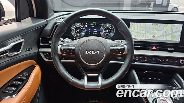 Kia Sportage 2022 — ფოტო 13/20