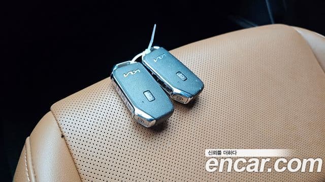 Kia Sportage 2022 — ფოტო 18/20