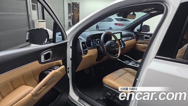 Kia Sorento 2023 — Фото 8/20