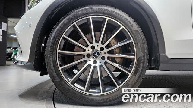 Mercedes-Benz GLC-Class 2019 — Şəkil 5/20