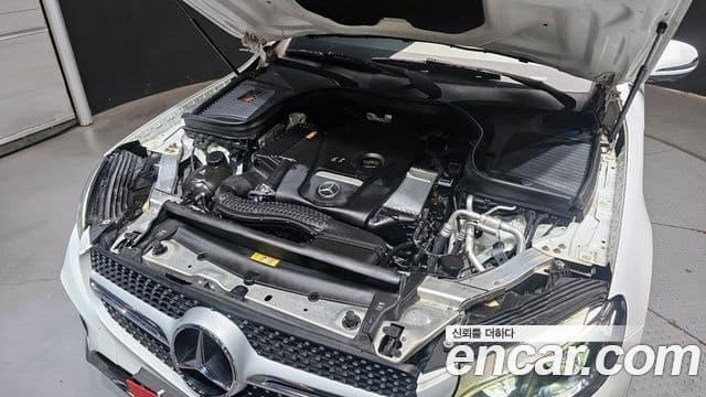 Mercedes-Benz GLC-Class 2019 — Şəkil 6/20