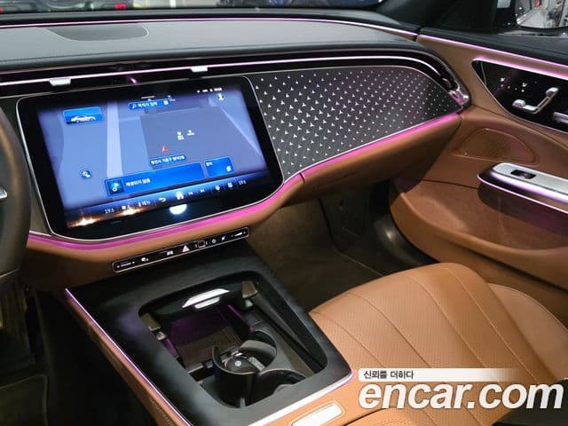Mercedes-Benz E-Class 2025 — Şəkil 12/19