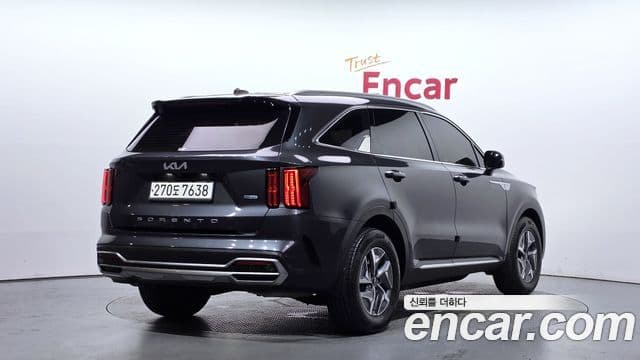 Kia Sorento 2022 — Фото 2/20