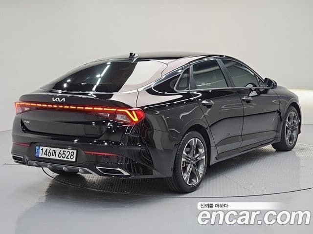 Kia K5 2022 — Şəkil 1/19