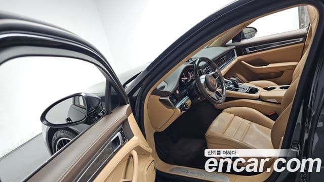 Porsche Panamera 2018 — ფოტო 10/20