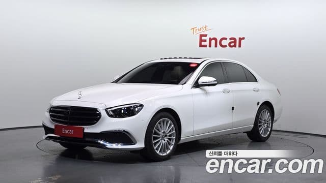 Mercedes-Benz E-Class 2023 — Şəkil 1/20