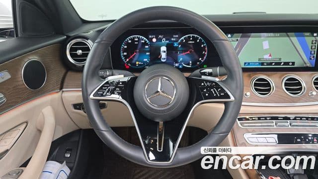 Mercedes-Benz E-Class 2023 — Şəkil 14/20
