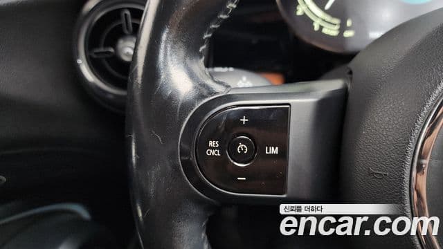 Mini Cooper S Convertible 2022 — ფოტო 16/20