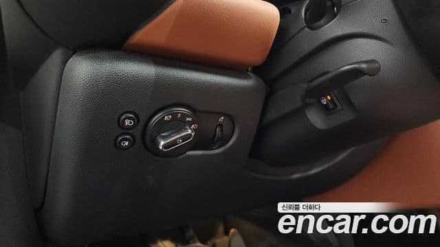 Mini Cooper S Convertible 2022 — ფოტო 19/20