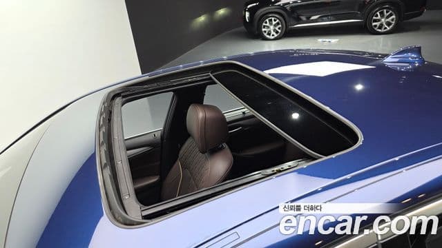 BMW 5 Series 2018 — Фото 14/20