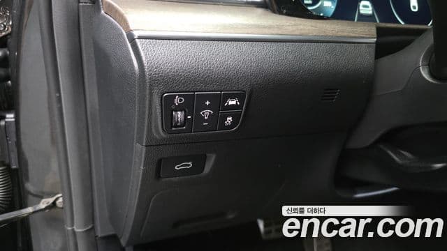 Kia K5 2021 — Şəkil 21/31