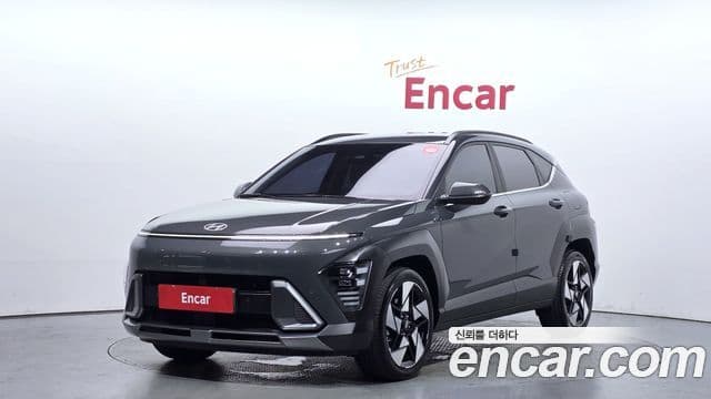 Hyundai Kona 2023 — Фото 1/20