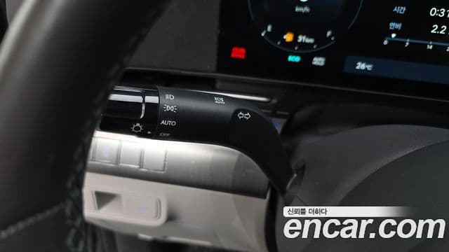 Hyundai Kona Hybrid 2023 — Şəkil 27/32