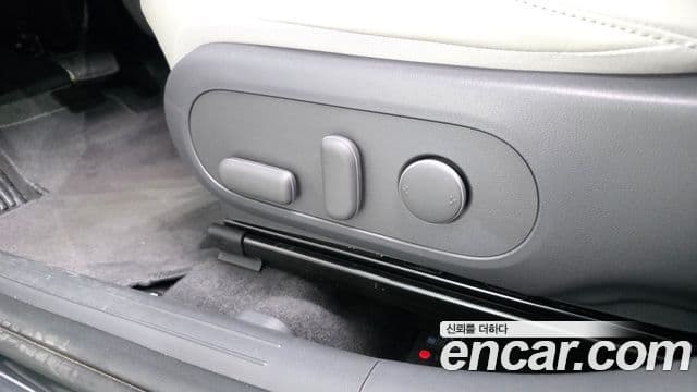 Hyundai Kona Hybrid 2023 — Şəkil 25/32