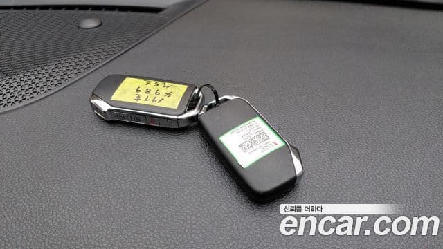 Kia Seltos 2022 — ფოტო 17/20