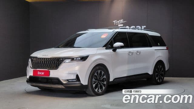 Kia Carnival 2023 — ფოტო 1/20