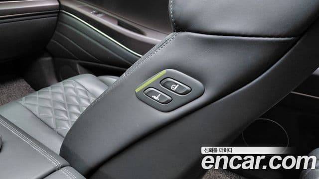 Genesis GV80 2022 — Photo 32/32