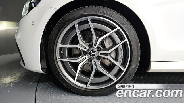 Mercedes-Benz E-Class 2020 — ფოტო 5/20