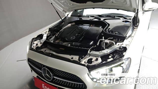 Mercedes-Benz E-Class 2020 — ფოტო 6/20