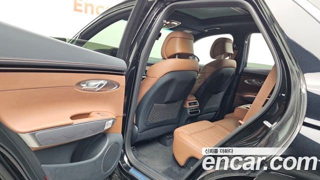 Genesis GV70 2023 — ფოტო 11/20