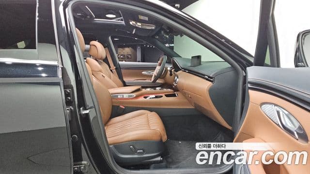 Genesis GV70 2023 — ფოტო 12/20