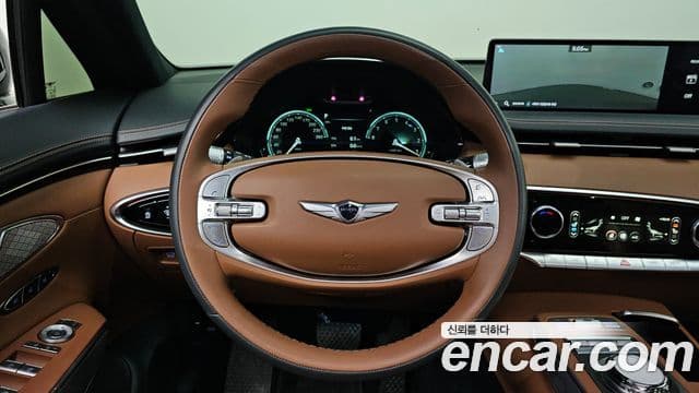 Genesis GV70 2023 — ფოტო 13/20
