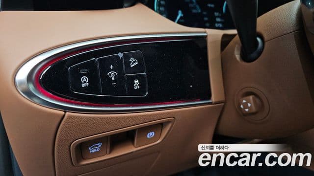 Genesis GV70 2023 — Photo 15/33