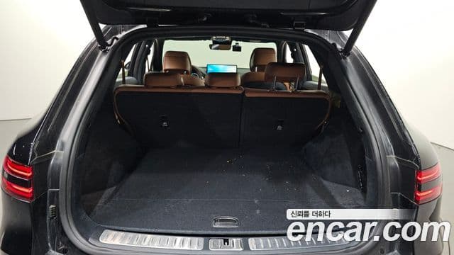 Genesis GV70 2023 — Photo 26/33