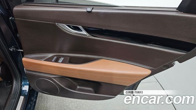 Genesis G80 2022 — Photo 24/34