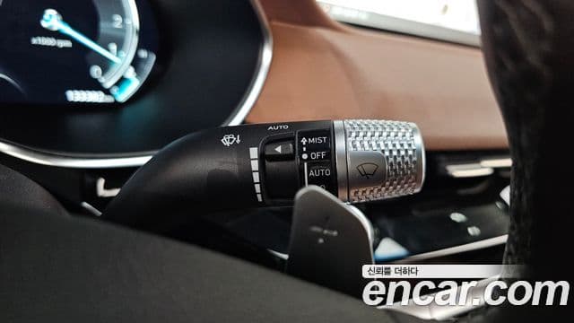 Genesis G80 2022 — Photo 17/34