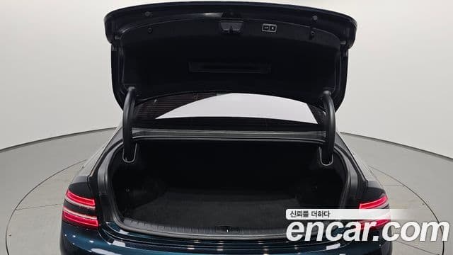 Genesis G80 2022 — Photo 34/34