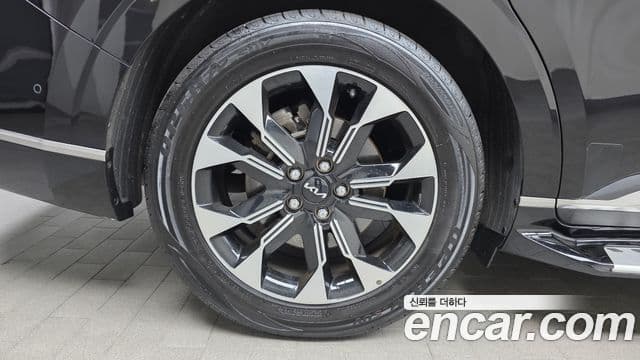 Kia Carnival 2023 — Şəkil 5/20