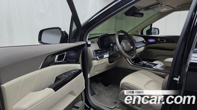 Kia Carnival 2023 — Şəkil 10/20