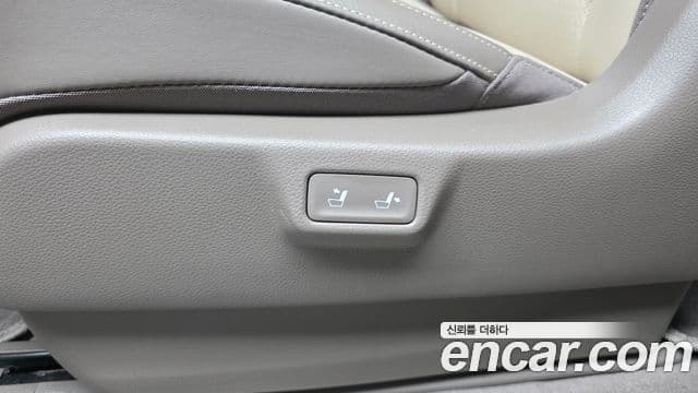 Kia Carnival 2023 — Şəkil 16/20
