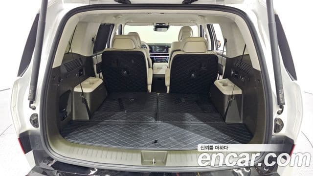 Hyundai Santa Fe 2025 — Şəkil 15/36