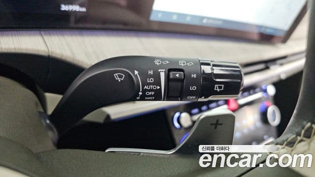 Hyundai Santa Fe 2025 — Şəkil 25/36