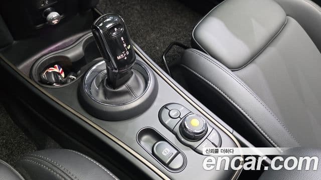 Mini Cooper Countryman 2021 — фото 9 из 20