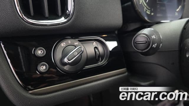 Mini Cooper Countryman 2021 — фото 20 из 20