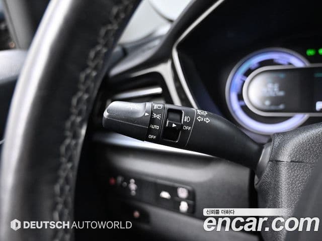 Kia Niro 2020 — ფოტო 16/20