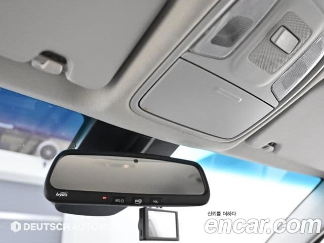 Kia Niro 2020 — ფოტო 18/20