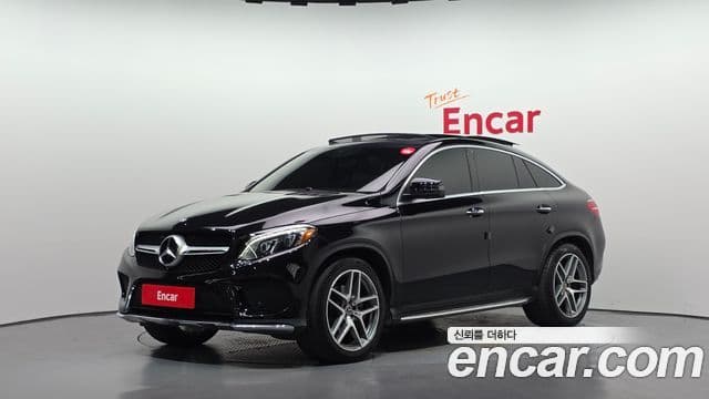 Mercedes-Benz GLE-Class 2018 — ფოტო 1/20