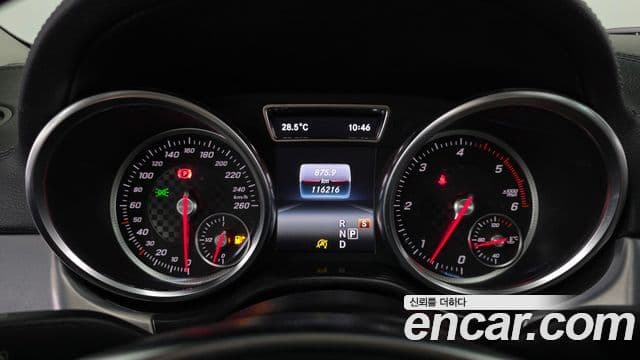 Mercedes-Benz GLE-Class 2018 — ფოტო 8/20