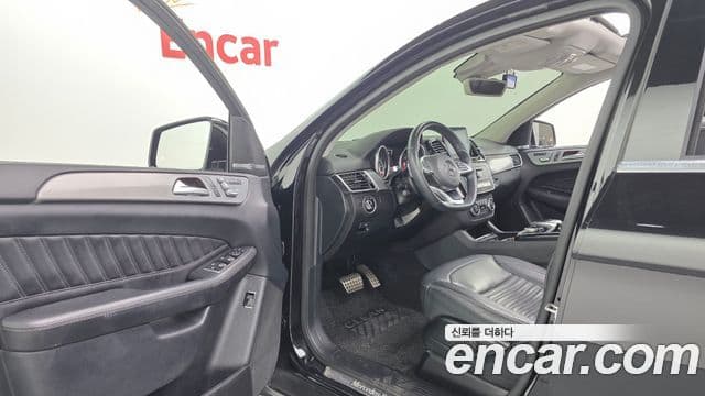 Mercedes-Benz GLE-Class 2018 — ფოტო 12/20