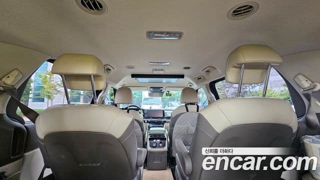 Kia Carnival 2023 — Şəkil 7/20