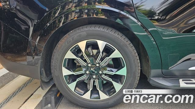 Kia Carnival 2023 — Şəkil 20/20