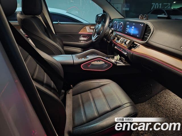 Mercedes-Benz GLE-Class 2020 — ფოტო 6/10