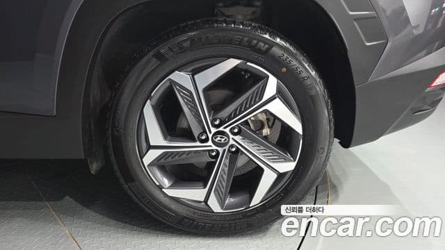 Hyundai Tucson Hybrid 2022 — Photo 7/34