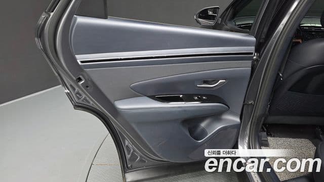 Hyundai Tucson Hybrid 2022 — Photo 21/34